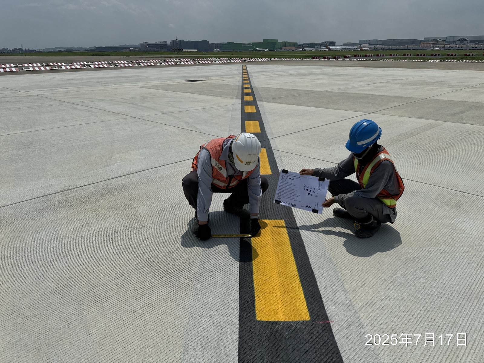 1140717 Z機坪標線尺寸查驗